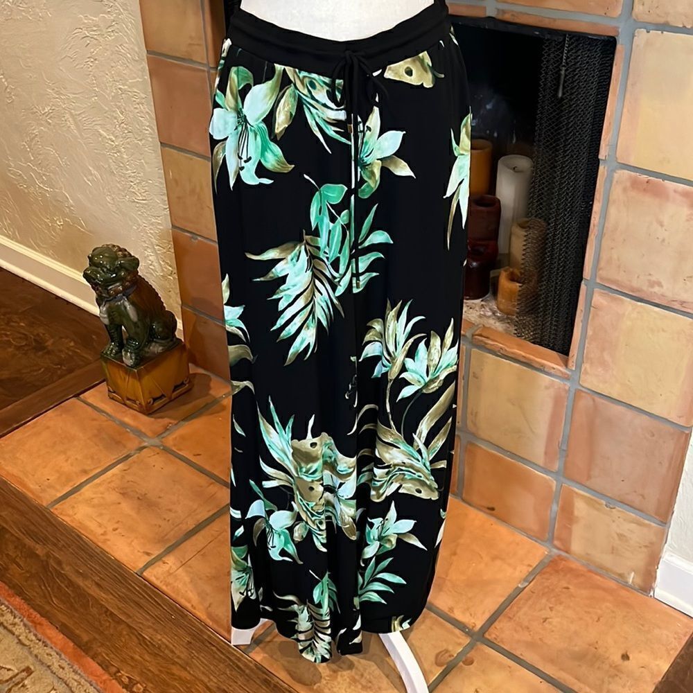 Lauren Ralph Lauren Black and Green Floral Wide Leg Pants, LP!